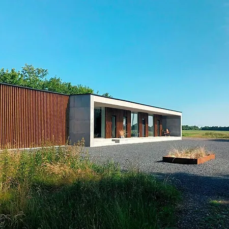Feriehus Vibe In Architectural Settings *