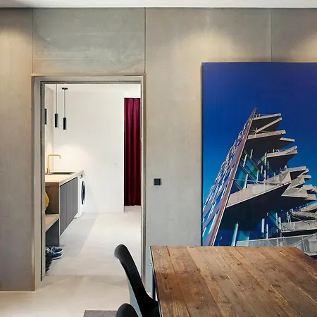 Vibe In Architectural Settings *