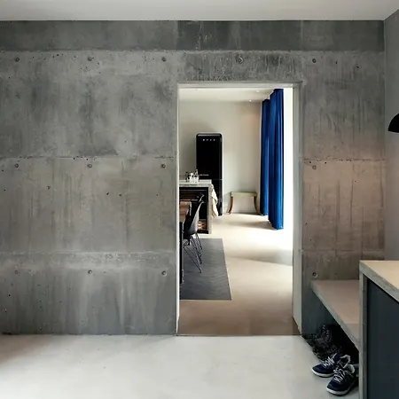 Vibe In Architectural Settings * Arre